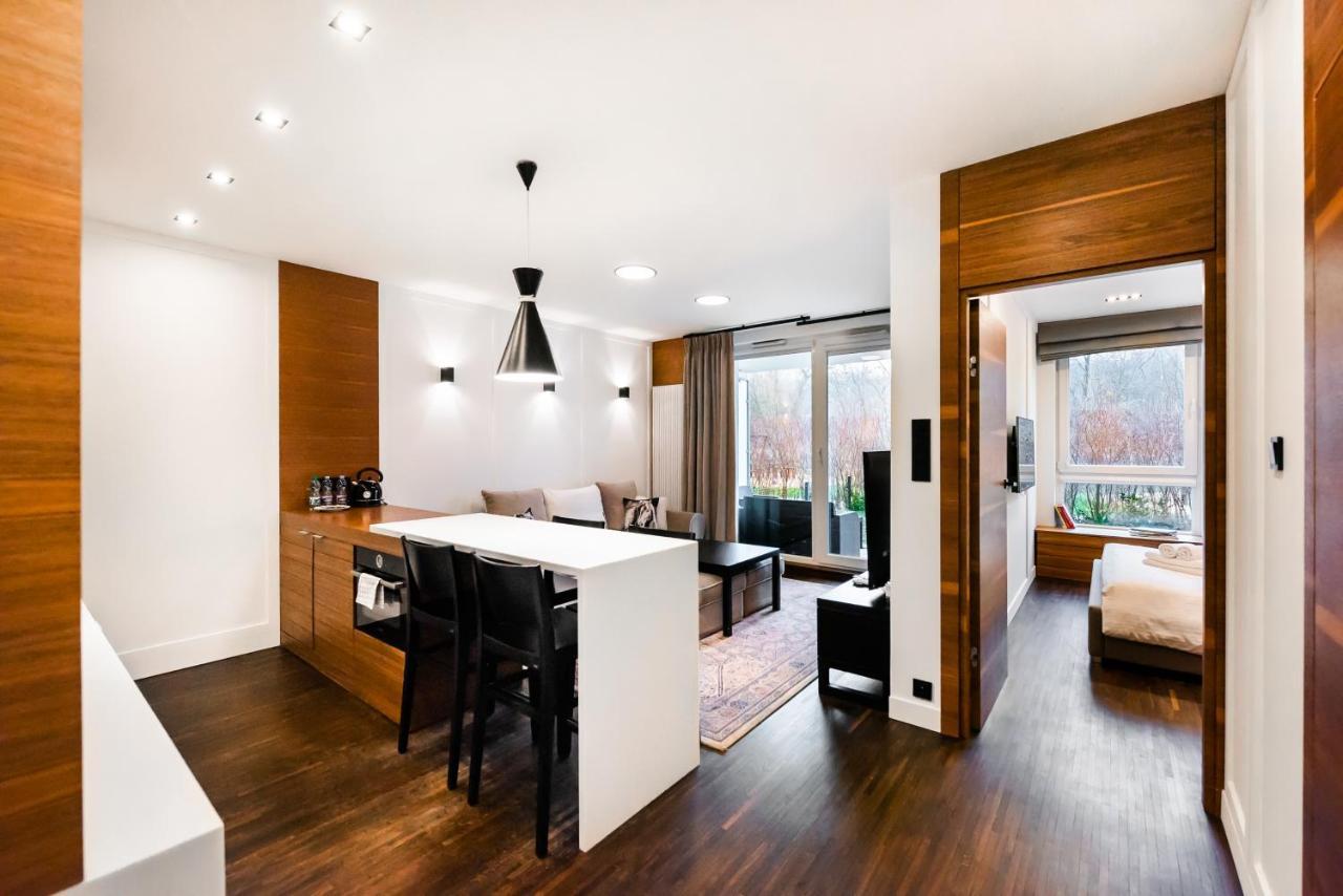 Wola Luxury Wooden Apartment Varšava Exteriér fotografie